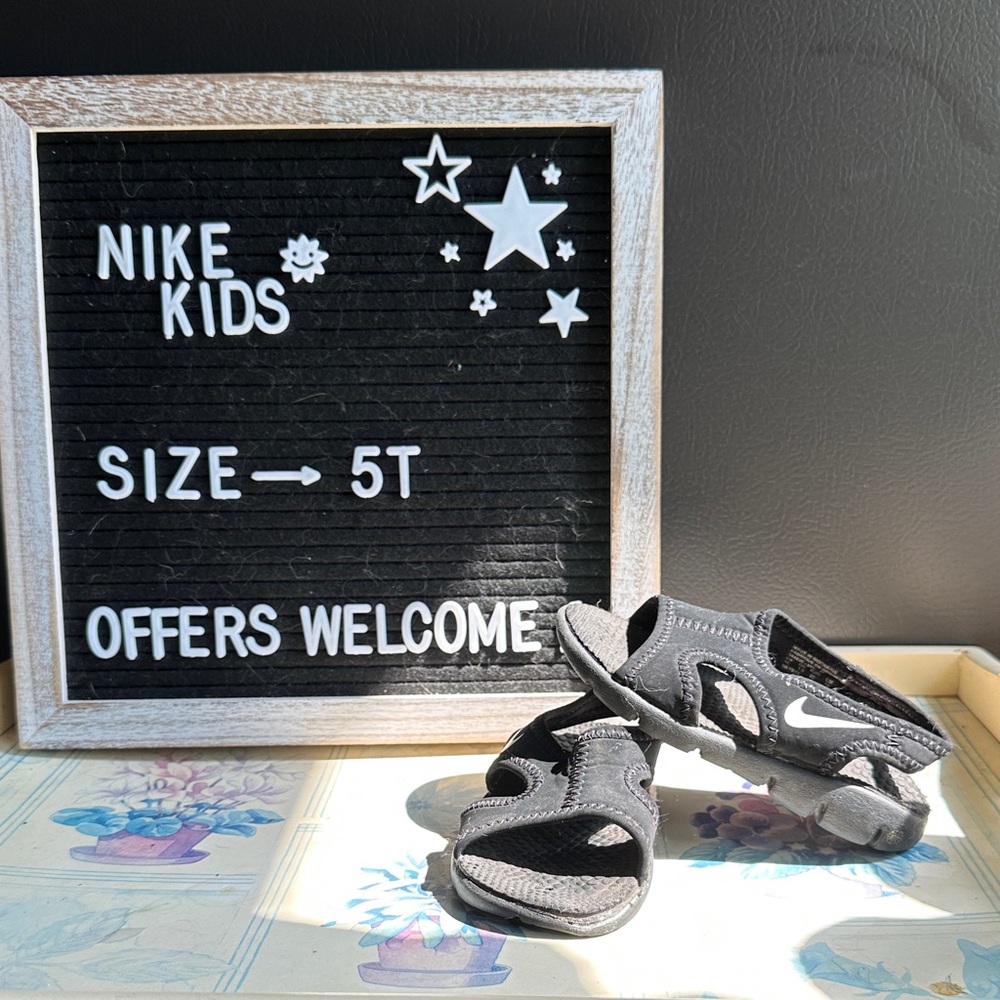Nike Kids Black Open-Toe Sandals